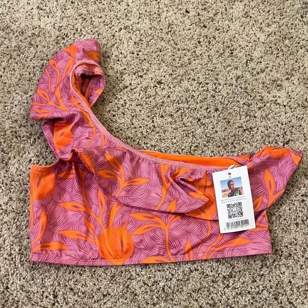 NWT one should liberty and justice swim top